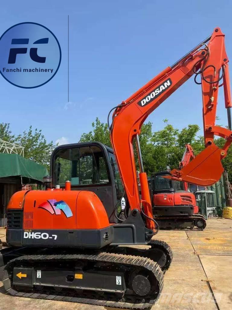 Doosan DH 60-7 Pásové rýpadlá
