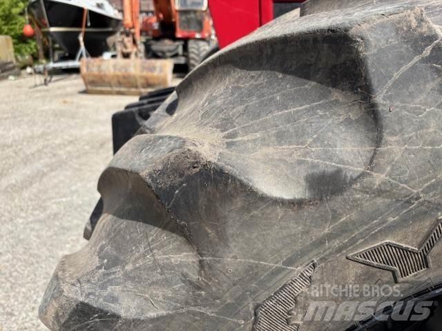 Case IH 1255 XL Traktory