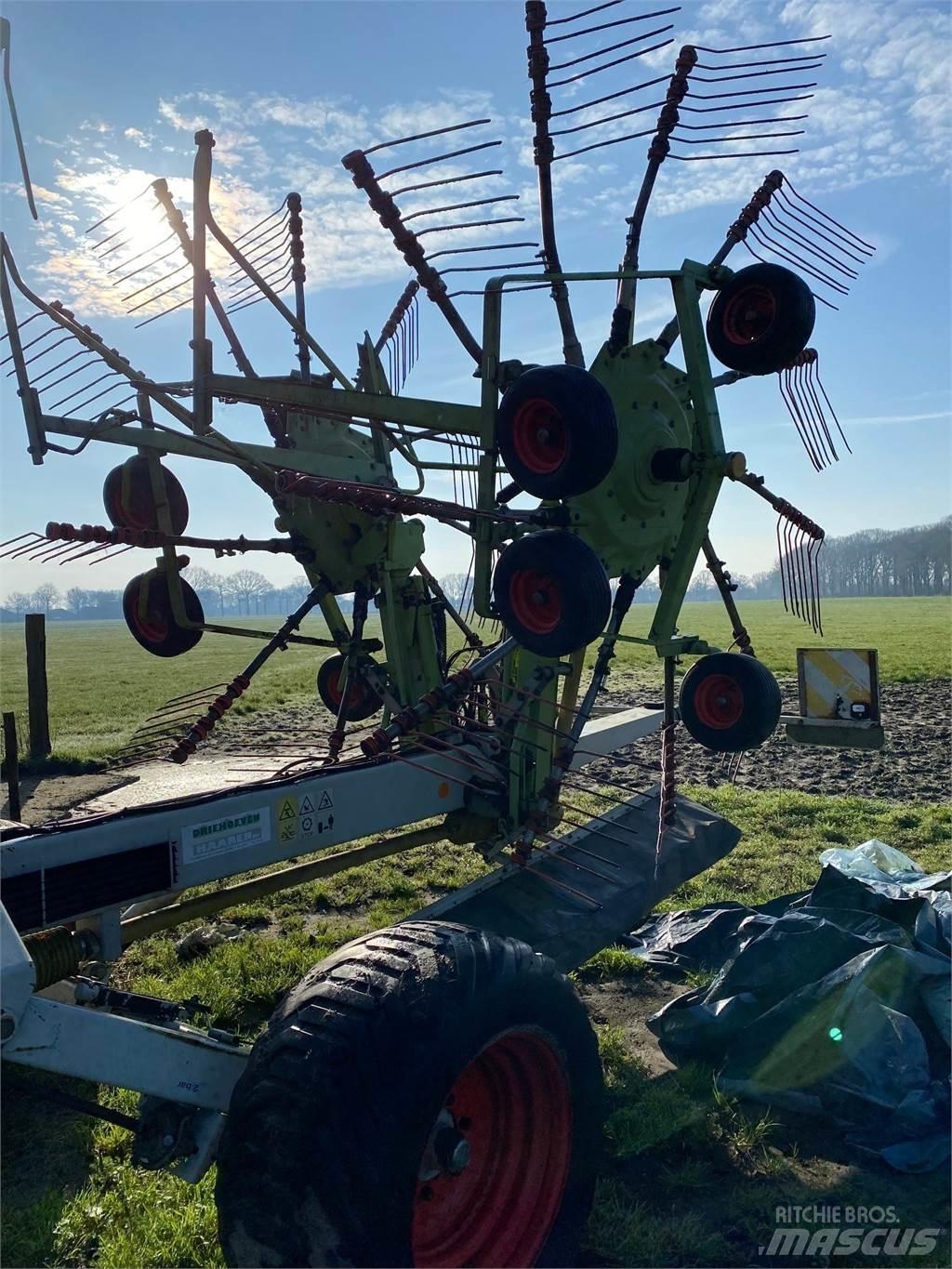 CLAAS liner 3000 Obracače a zhrabovače sena