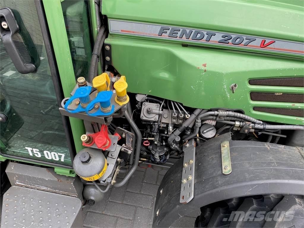Fendt 207 VA Traktory