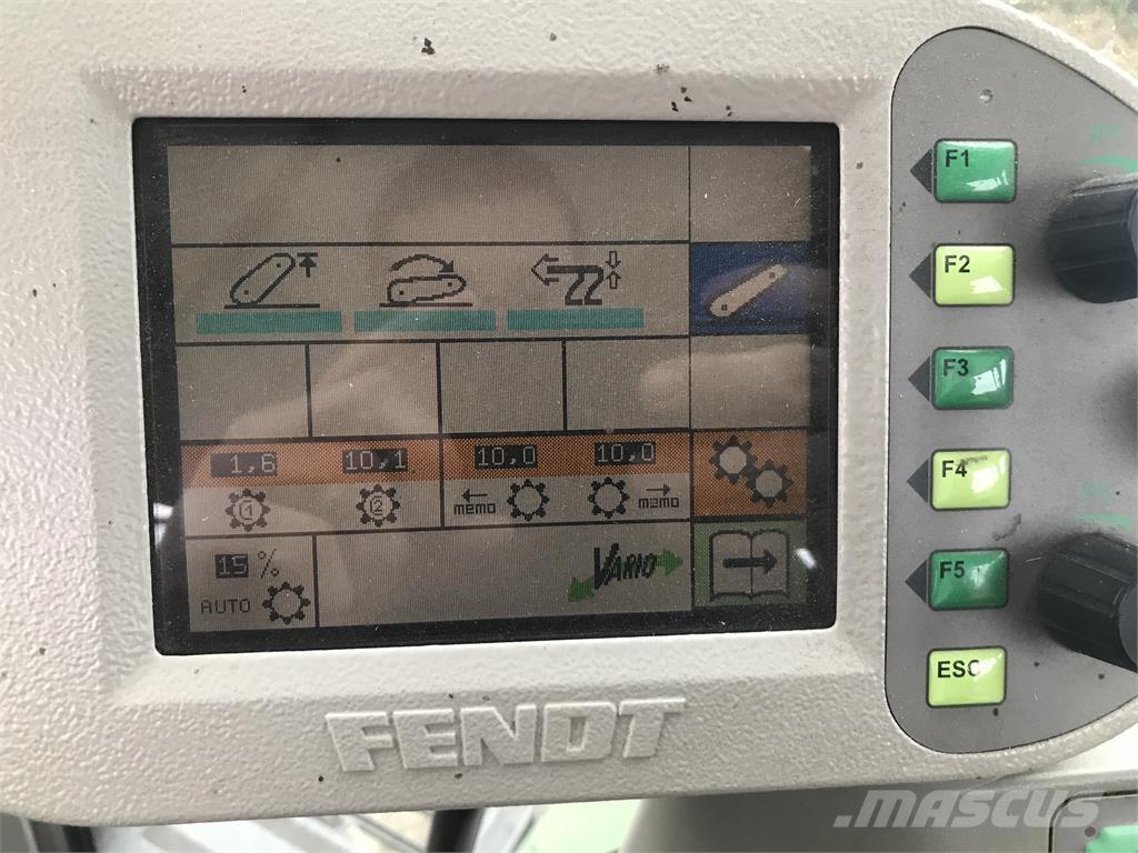 Fendt 411 Com2 Traktory