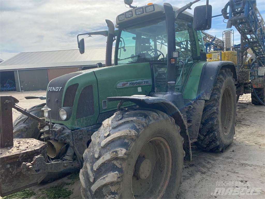 Fendt 711 Traktory