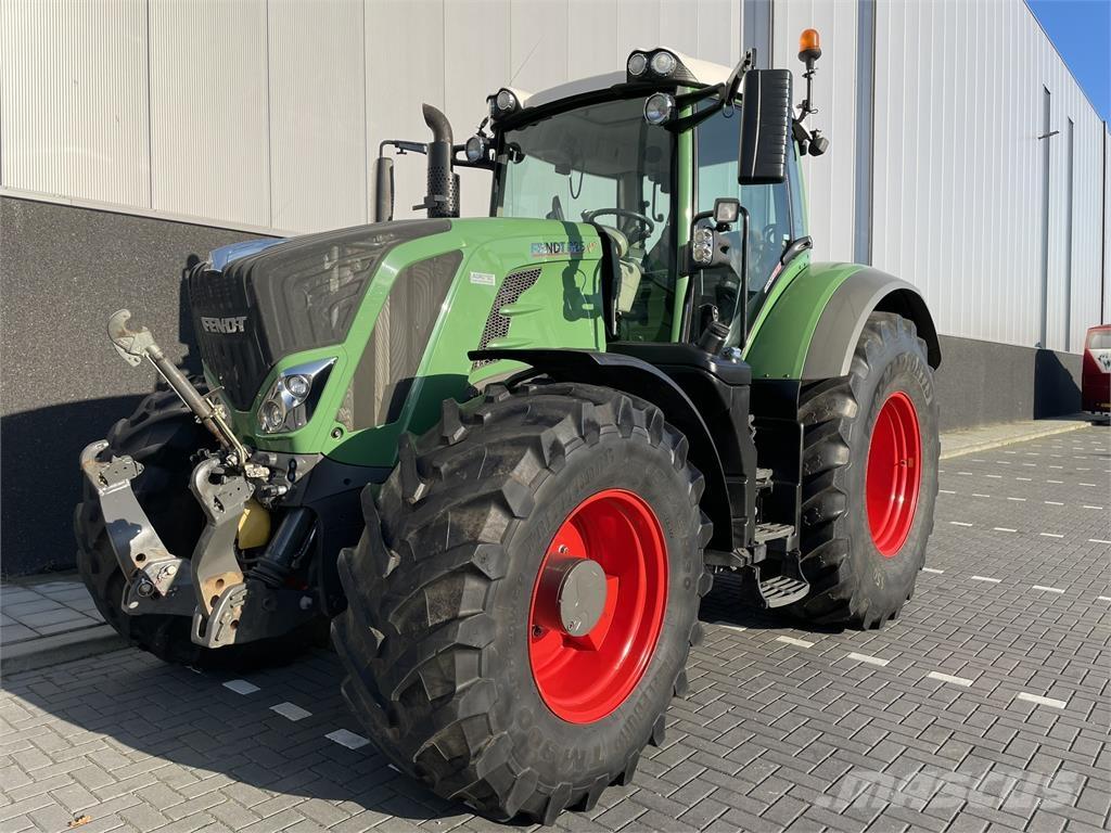 Fendt 826 Vario Traktory