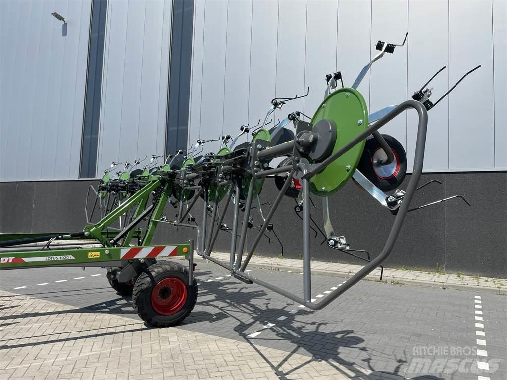 Fendt Lotus 1020 Obracače a zhrabovače sena