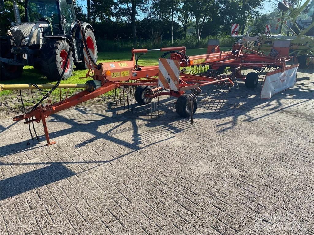 Kuhn GA 6000 Obracače a zhrabovače sena