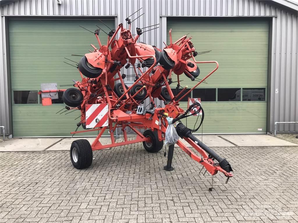 Kuhn GF 10802 T Obracače a zhrabovače sena