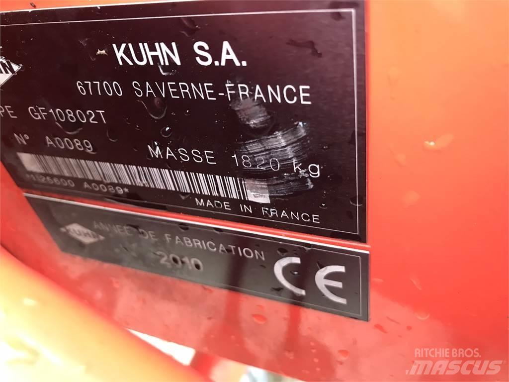 Kuhn GF 10802 T Obracače a zhrabovače sena