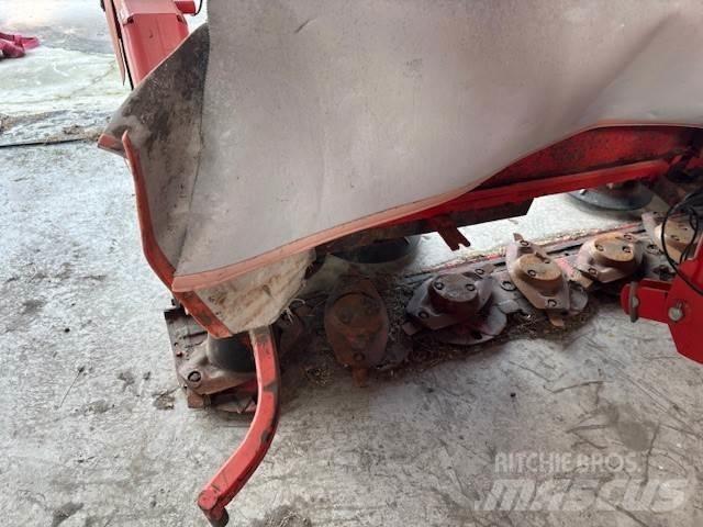Kuhn GMD 802 F-FF Žacie stroje