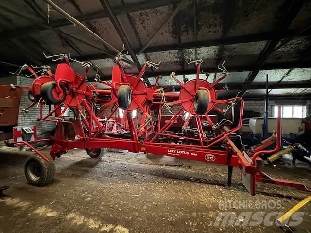 Lely Lotus 1020 Obracače a zhrabovače sena