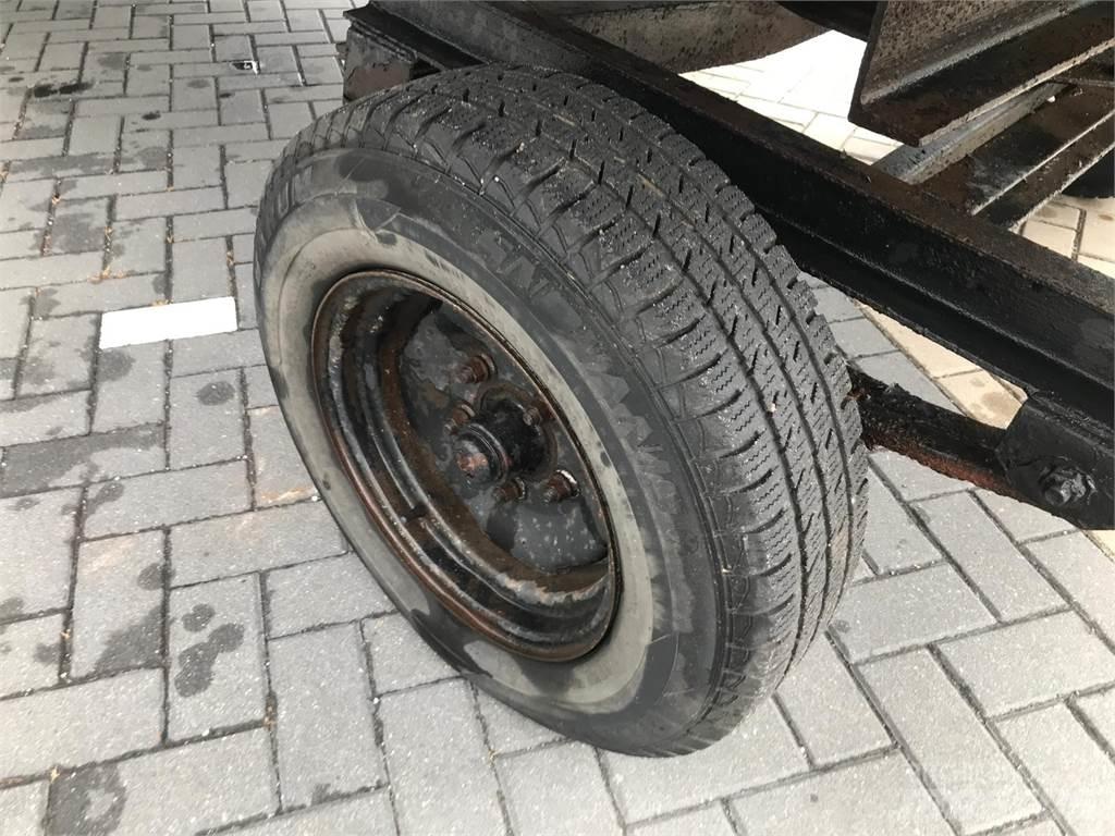  Platte wagen Prívesy na prepravu zvierat
