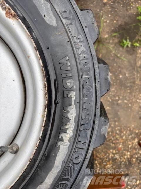  Set BKT 27x8.50-15 Pneumatiky, kolesá a ráfiky