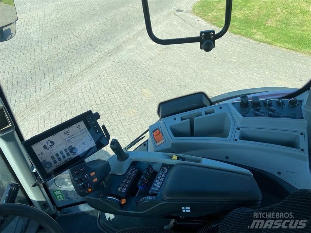 Valtra T 254 Traktory
