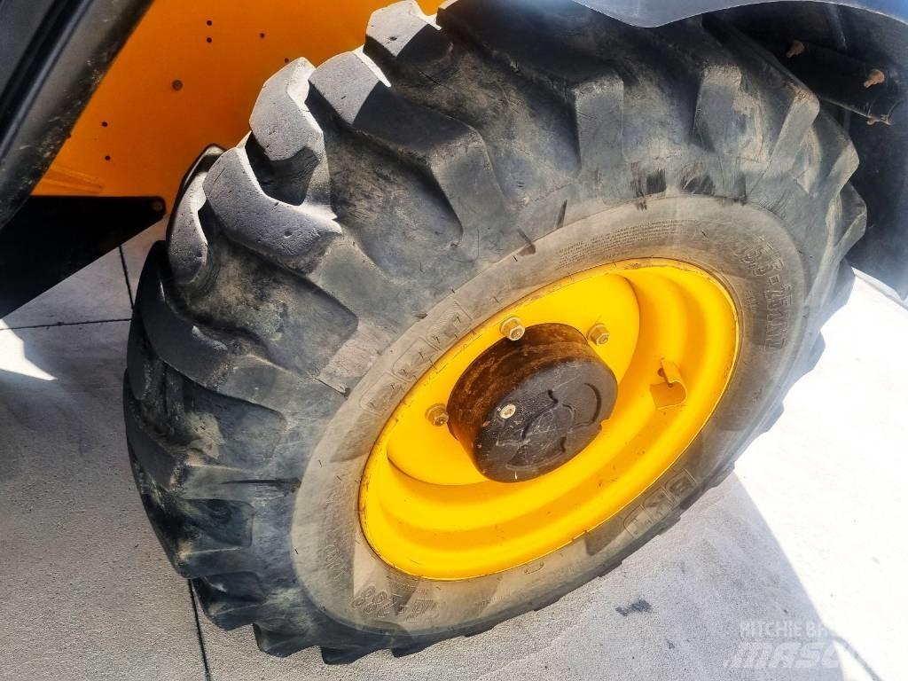 JCB 540-140  M356 Teleskopické manipulátory