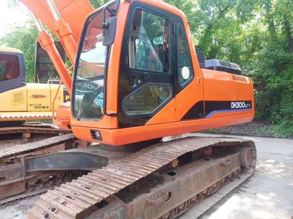 Doosan DH 300 LC-7 Pásové rýpadlá