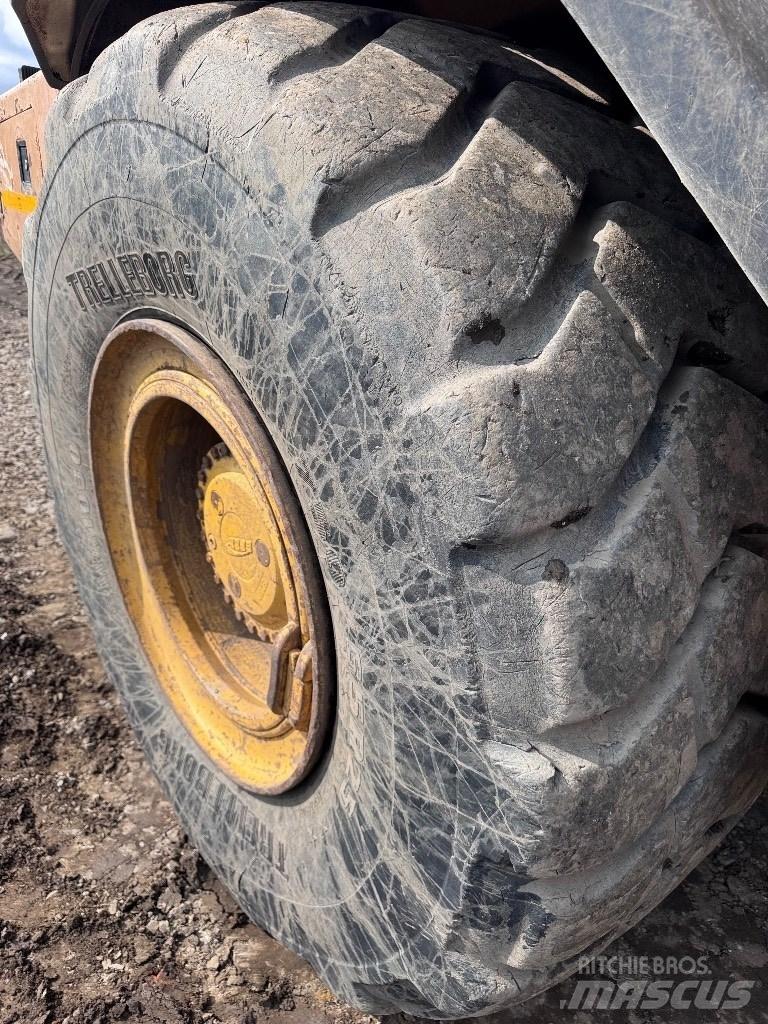 Bell B 30 D Kĺbové nákladné autá