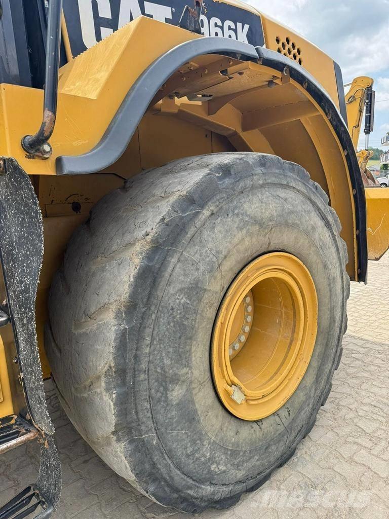 CAT 966 K Kolesové nakladače