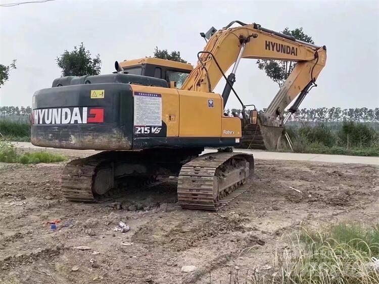 Hyundai R215VS Kolesové rýpadlá