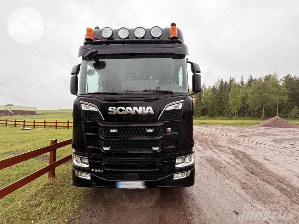 Scania R 580 Nákladné vozidlá na prepravu dreva