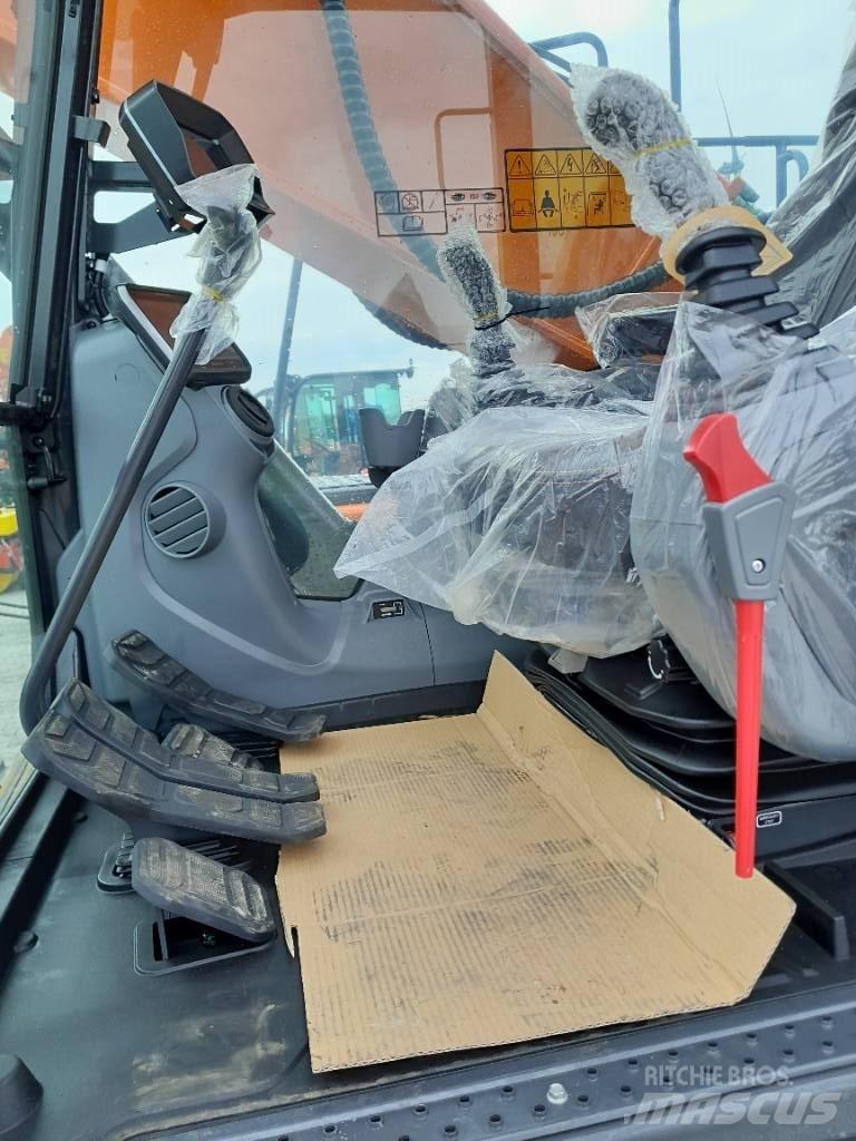 Doosan DX 255 NLC-7 Pásové rýpadlá