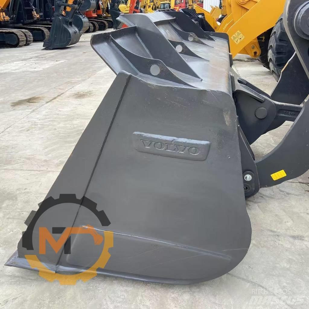 Volvo L 105 Kolesové nakladače