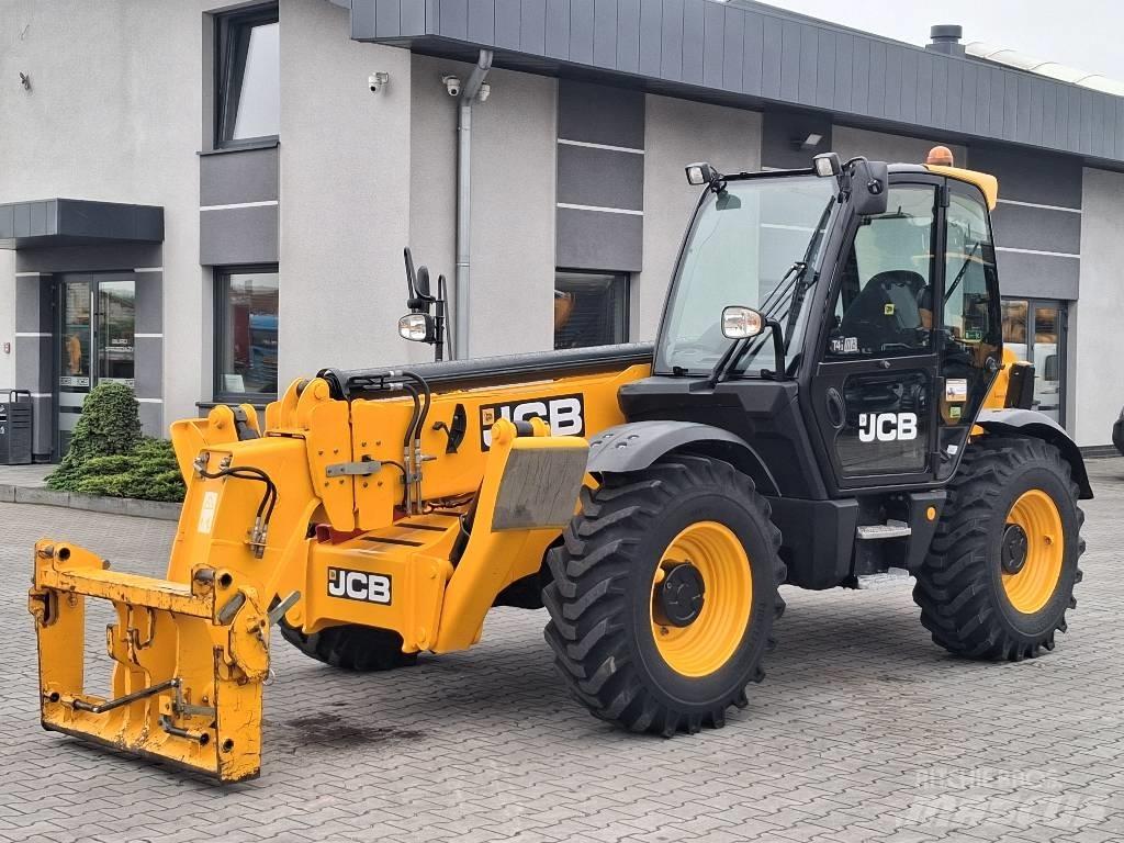 JCB 535-140 Hiviz Teleskopické manipulátory
