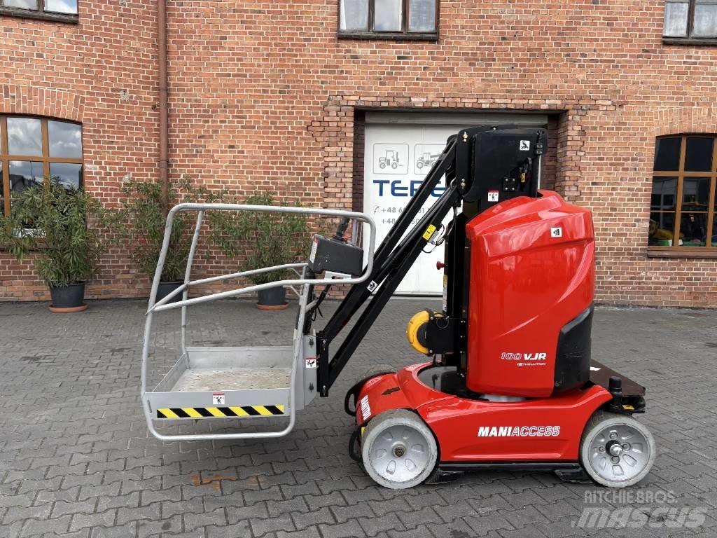 Manitou 100 VJR Vertikálne stĺpové výťahy