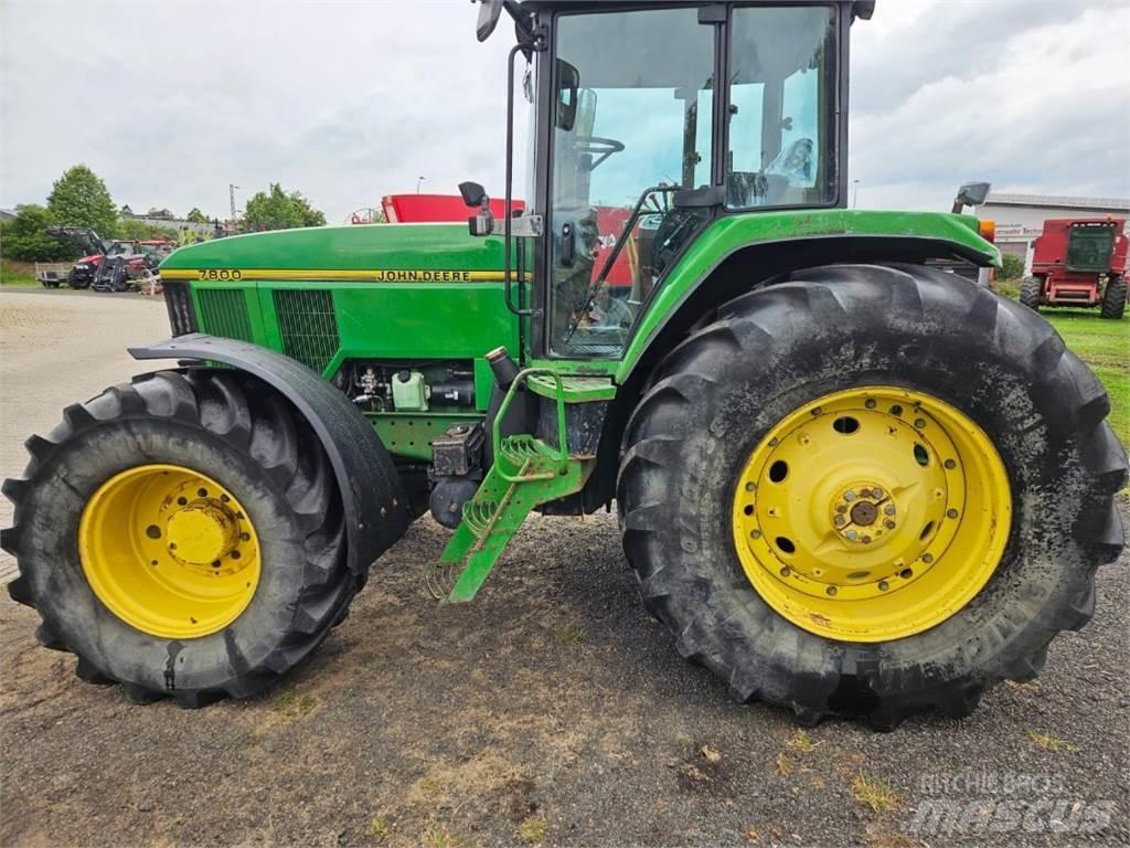 John Deere 7800 Traktory
