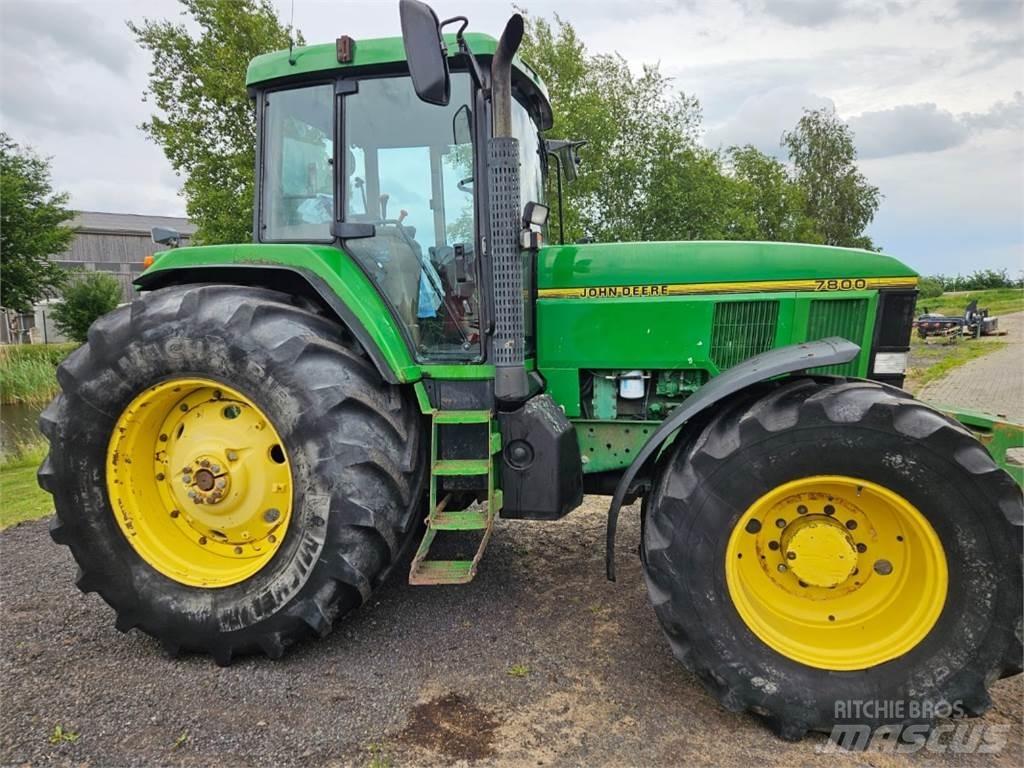 John Deere 7800 Traktory
