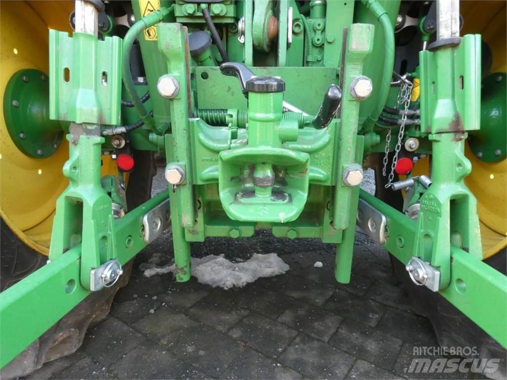 John Deere 6R 110 Traktory