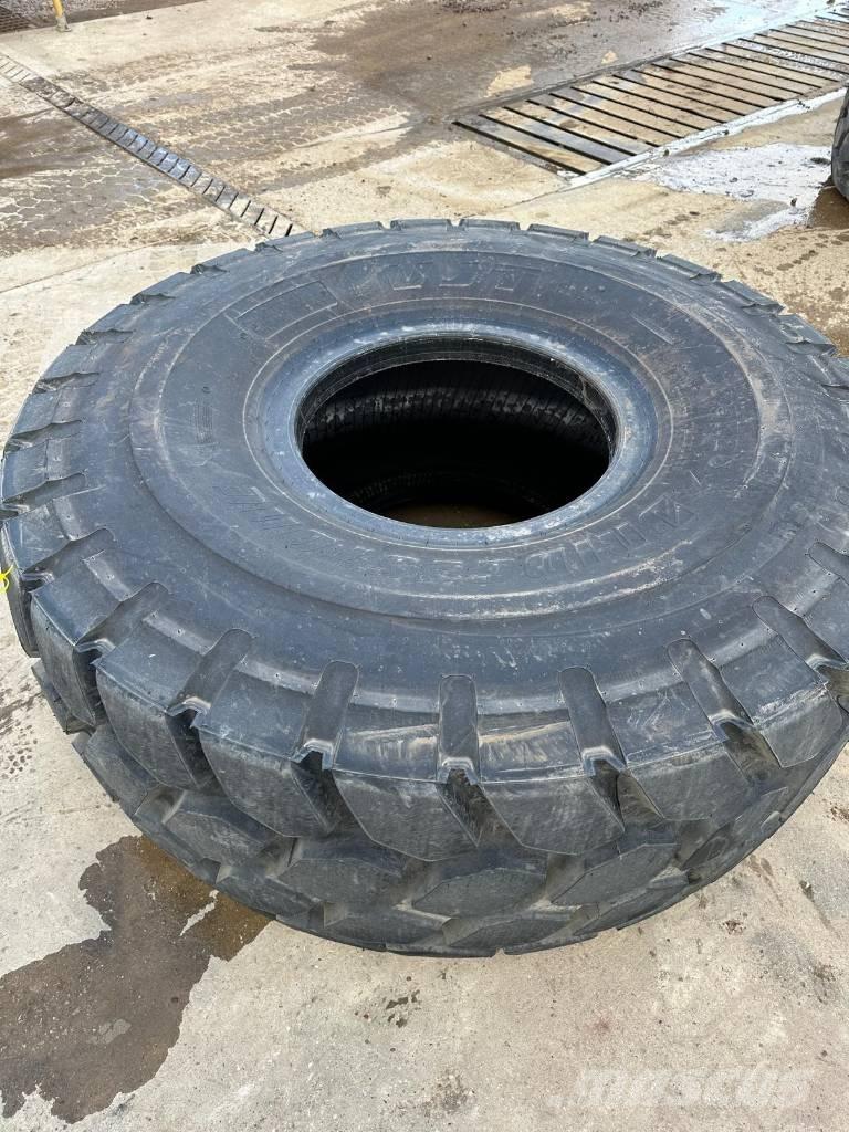 Bridgestone 26.5R25 Pneumatiky, kolesá a ráfiky