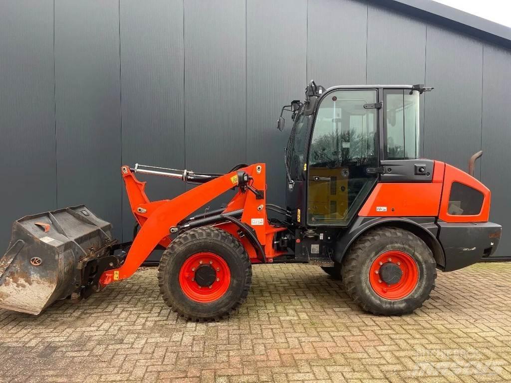 Kubota R065 Kolesové nakladače