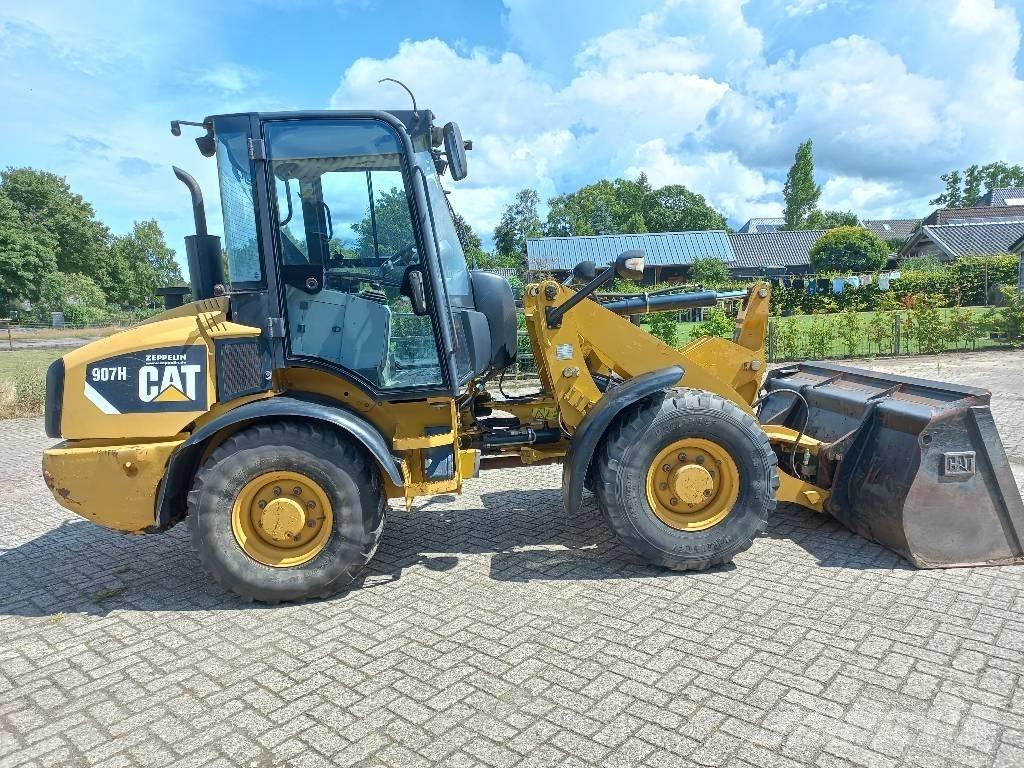 CAT 907 H Kolesové nakladače