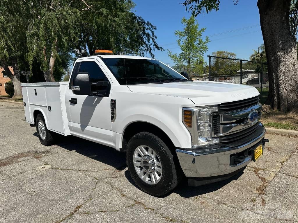 Ford F250 Nakladacia/sklápacia bočnica