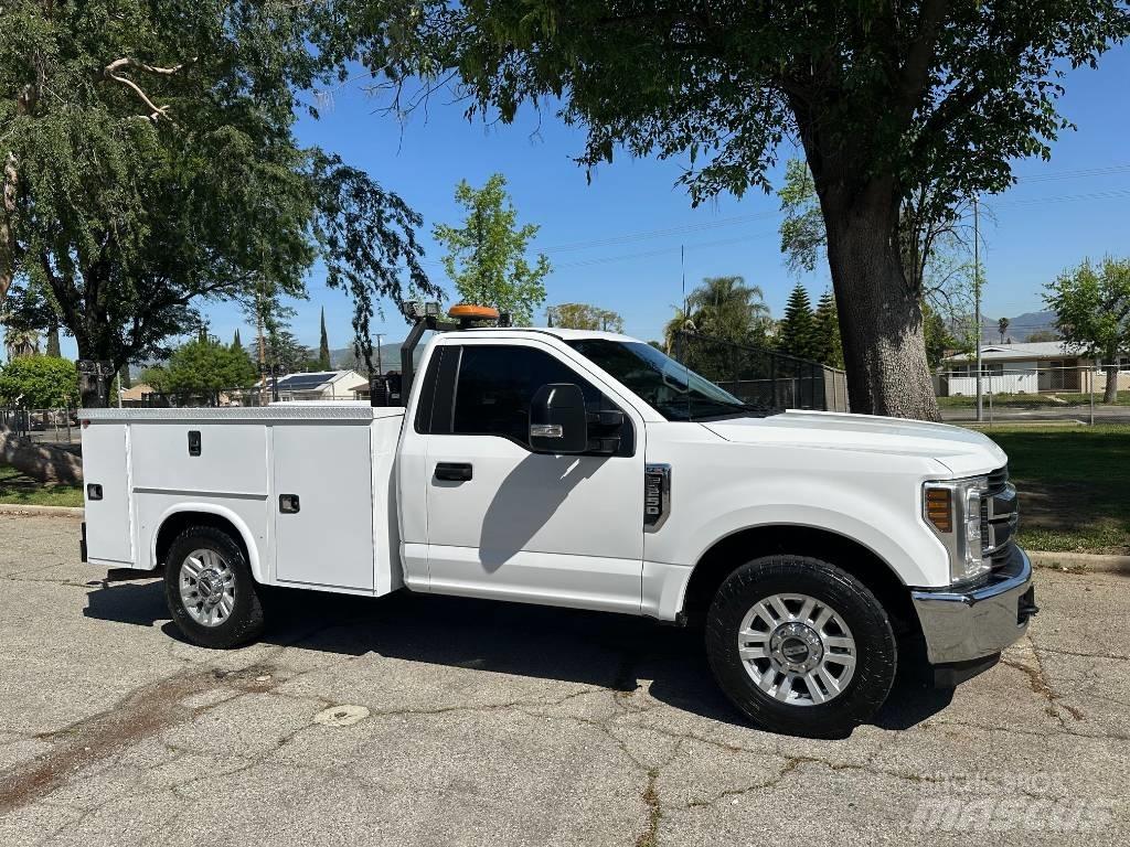 Ford F250 Nakladacia/sklápacia bočnica