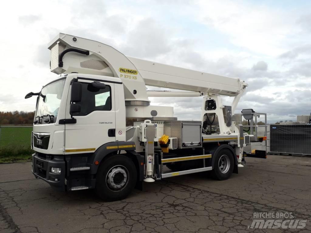 Palfinger P 370 KS Autoplošiny