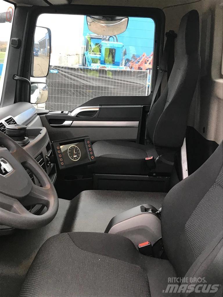 Palfinger P 370 KS Autoplošiny