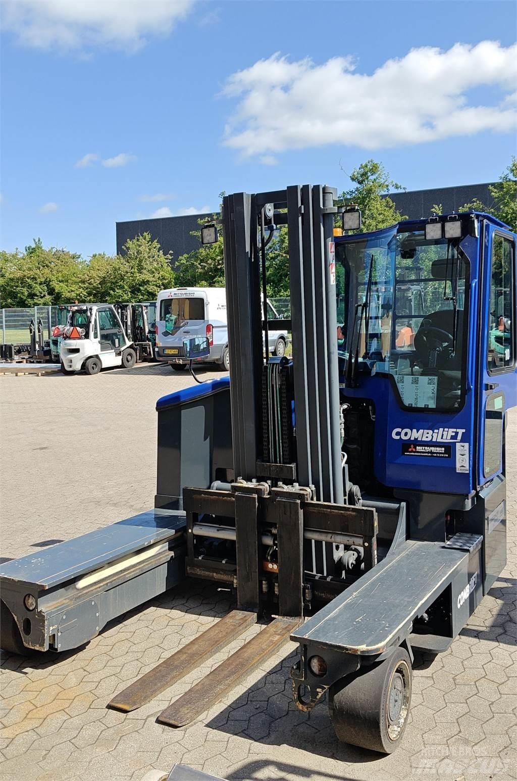 Combilift C4500E 4 cestné vysokozdvižné vozíky