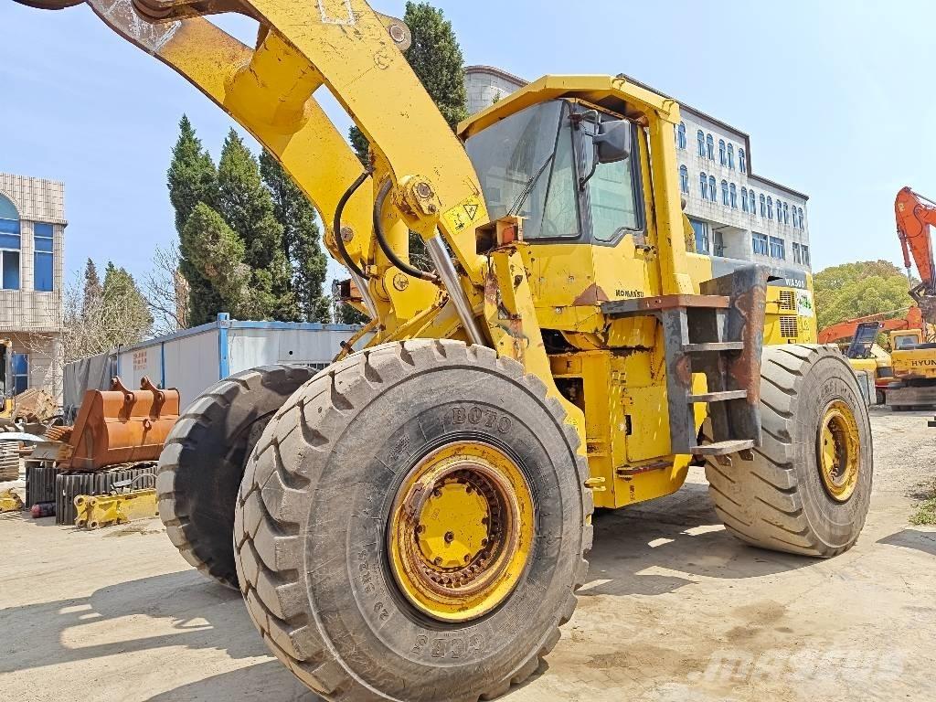 Komatsu WA 500-3 Kolesové nakladače