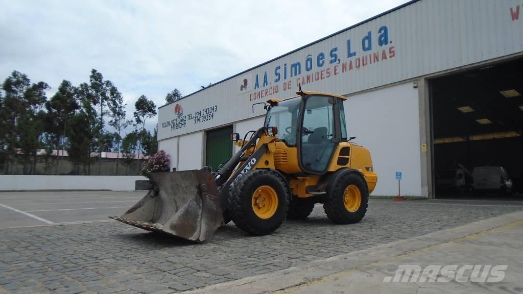 Volvo L 25 F Kolesové nakladače