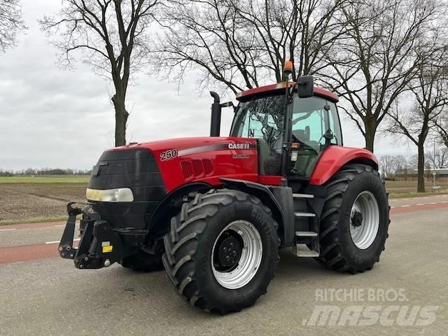 Case IH Magnum 250 Traktory