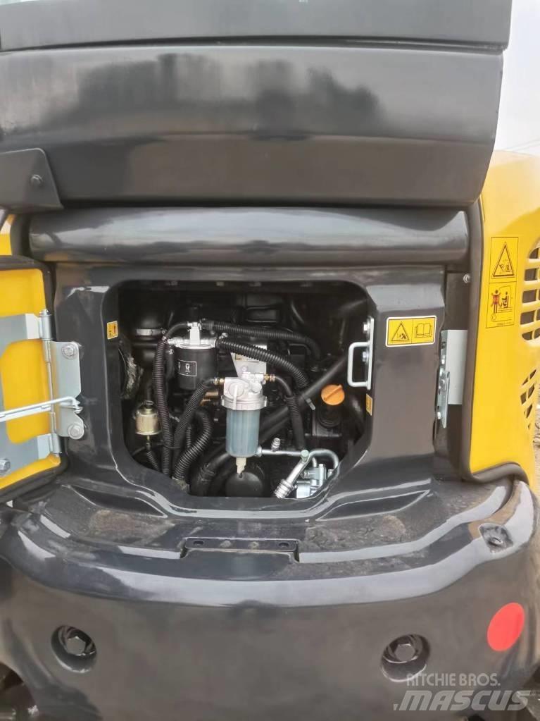 Komatsu PC 35 Mini rýpadlá < 7t