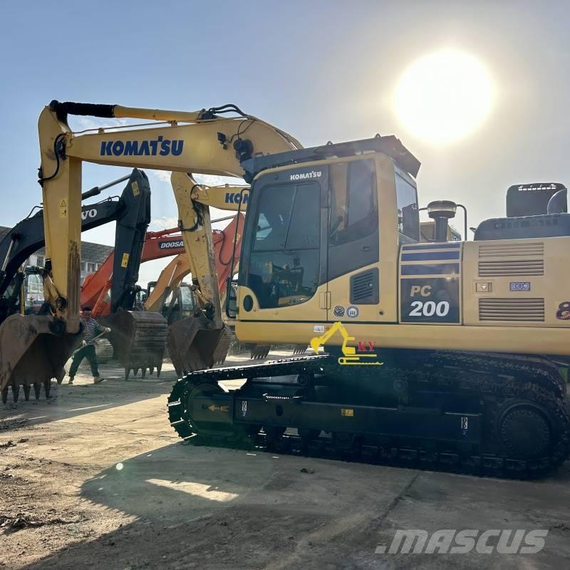Komatsu PC 200-8 Pásové rýpadlá