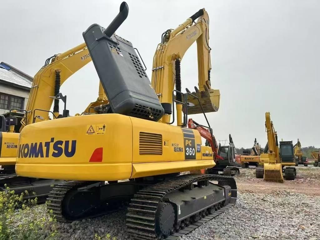 Komatsu 360-8MO Pásové rýpadlá