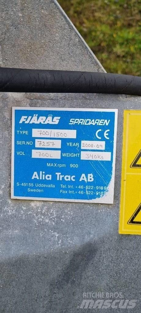 Fjärås 700 Posýpače soli a piesku