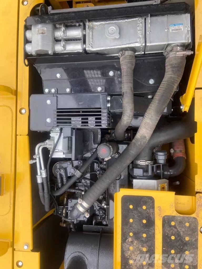 Komatsu PC 130 Pásové rýpadlá
