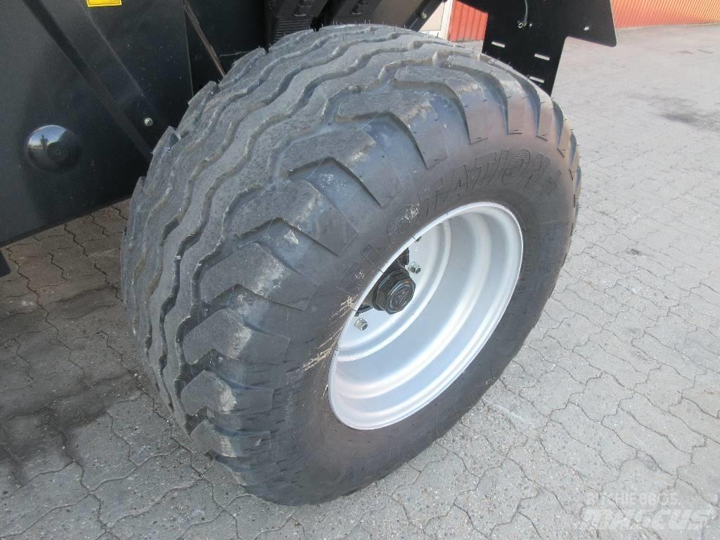 Case IH RB 465 Lisy na okrúhle balíky