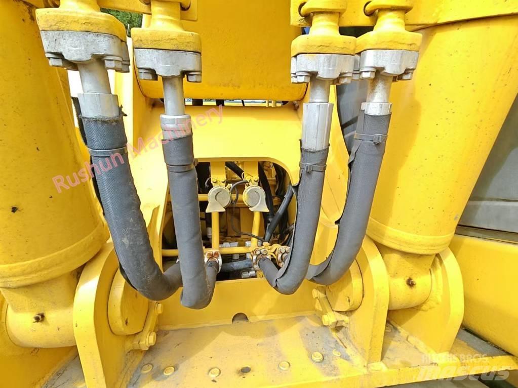 Komatsu PC 220-7 Pásové rýpadlá