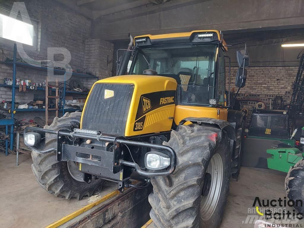 JCB Fastrac 3185 Traktory