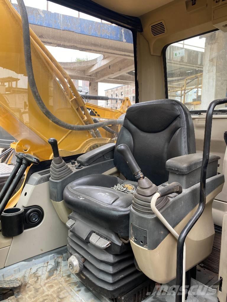 CAT 330 D Pásové rýpadlá