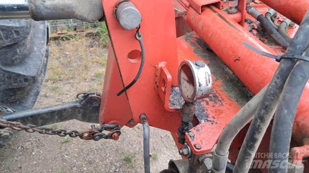 Kuhn GMD 702 Žacie stroje